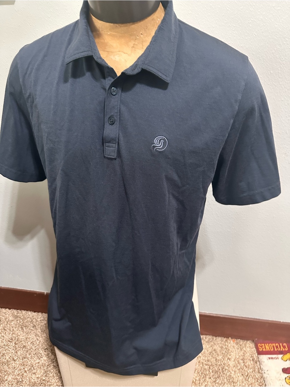 Travis Mathew Men's Navy Polo Shirt - Classic Short Sleeve